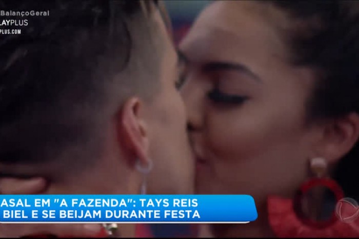 Tays Reis E Biel Se Beijam Durante Festa Desta Sexta 26 Vem Conferir Vote Na Fazenda 12 Vote Na Roca Dessa Semana